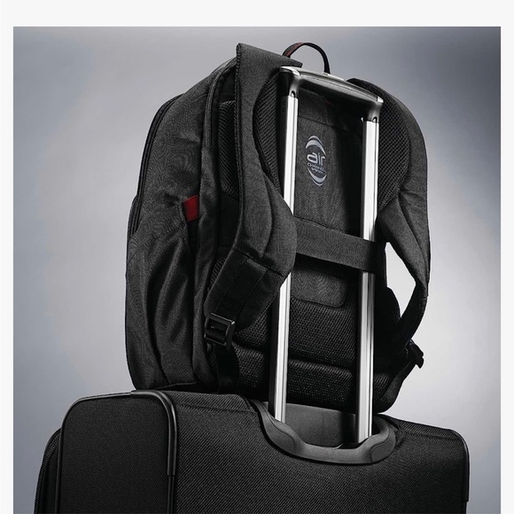 NWOT blue samsonite xenon 3.0 checkpoint friendly backpack. New wave loans logo. - Picture 15 of 16